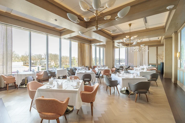 Casual Dining Room STLC